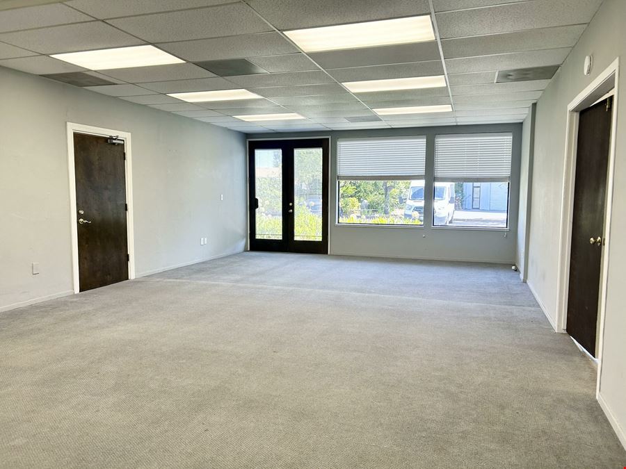 24 Commercial Blvd