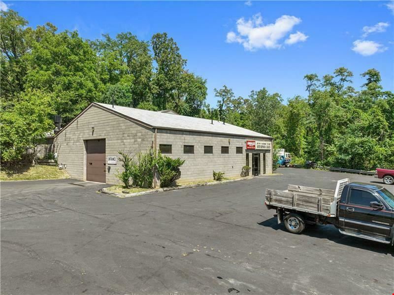 560 Hoover Rd
