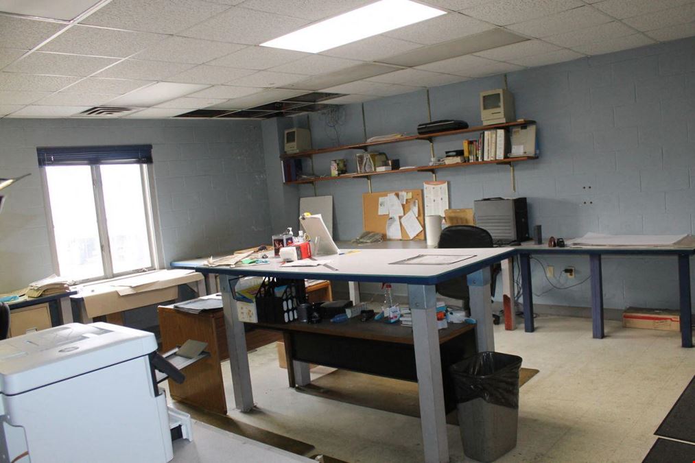 121 Industrial Dr