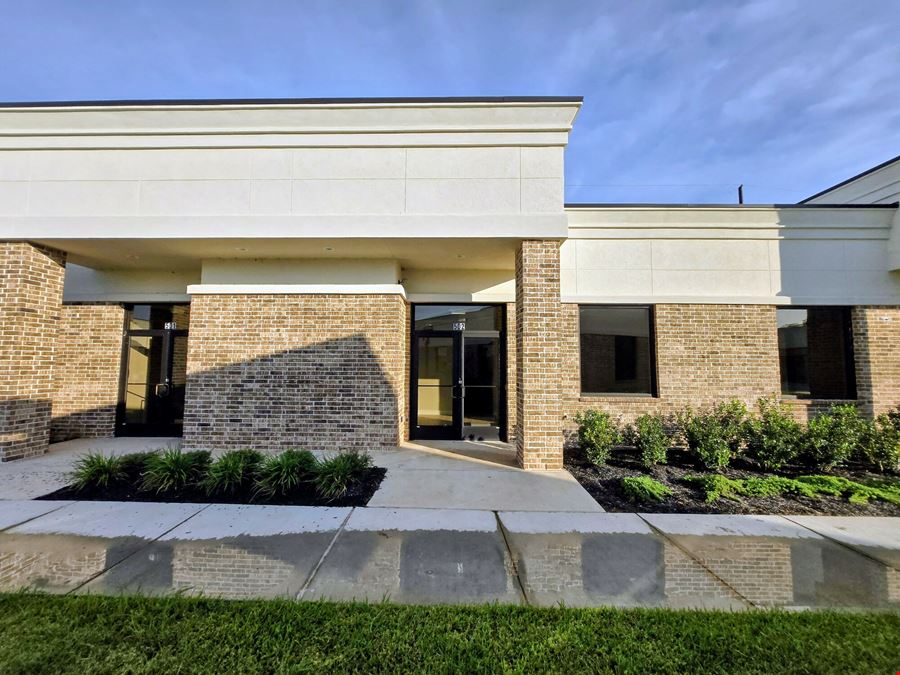 1,225 SF Professional/Medical Office | Sienna | Hwy 6