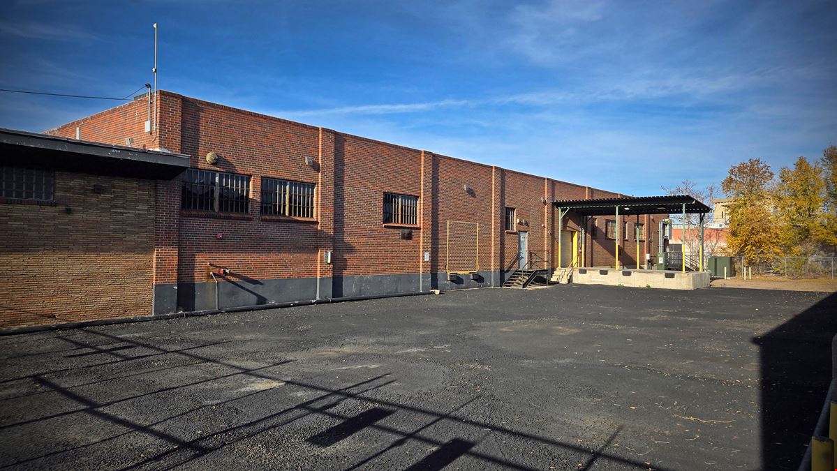 150 Rio Grande Blvd