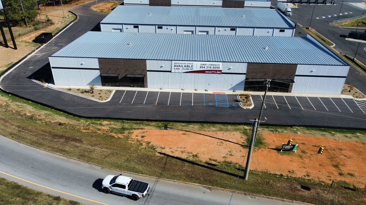 5,220 SF with Office Available - Duncan, SC