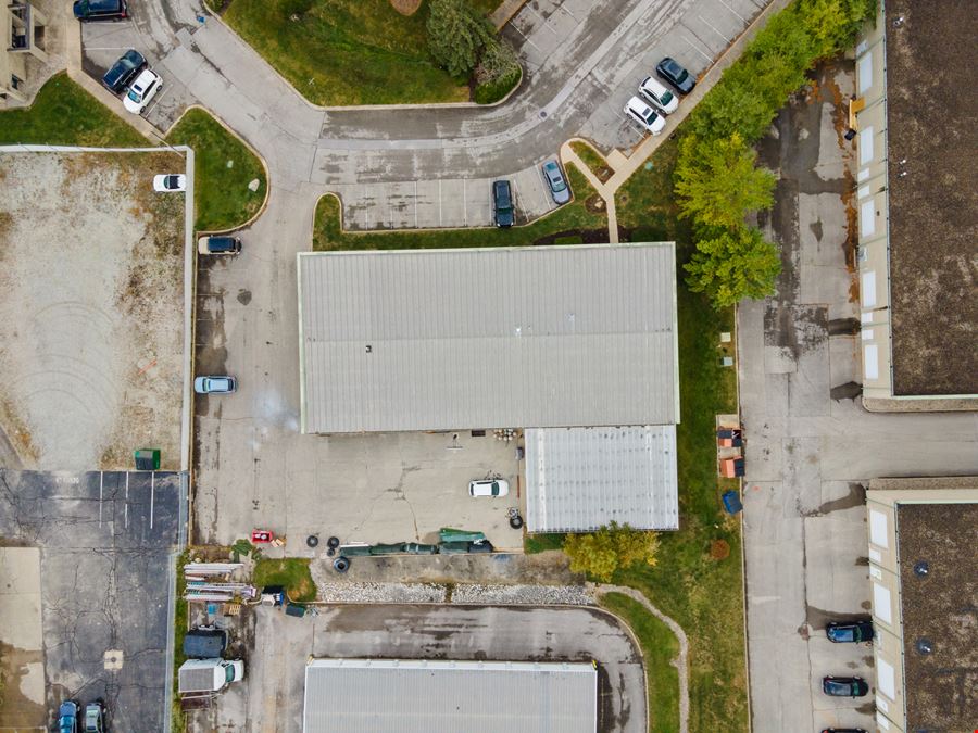 1,500 SF Light Industrial Flex Space