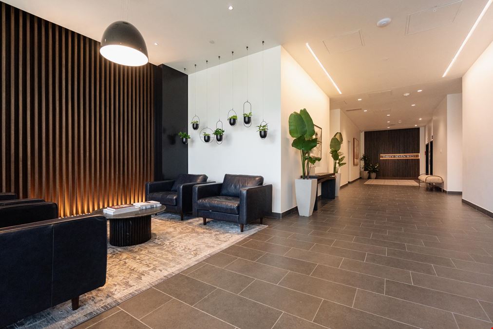 37 West - Blackstone District