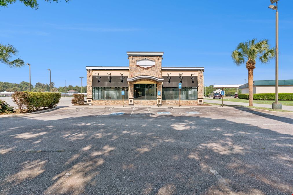 1025 Magnolia Bluff Way
