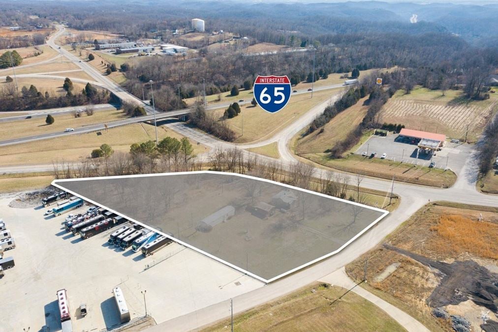 2135 Ted Dorris Rd - Goodlettsville