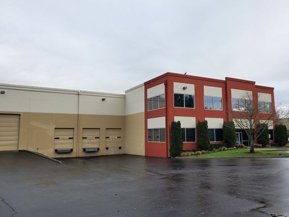 Preview of Industrial space for Rent at 5858 S 194th St