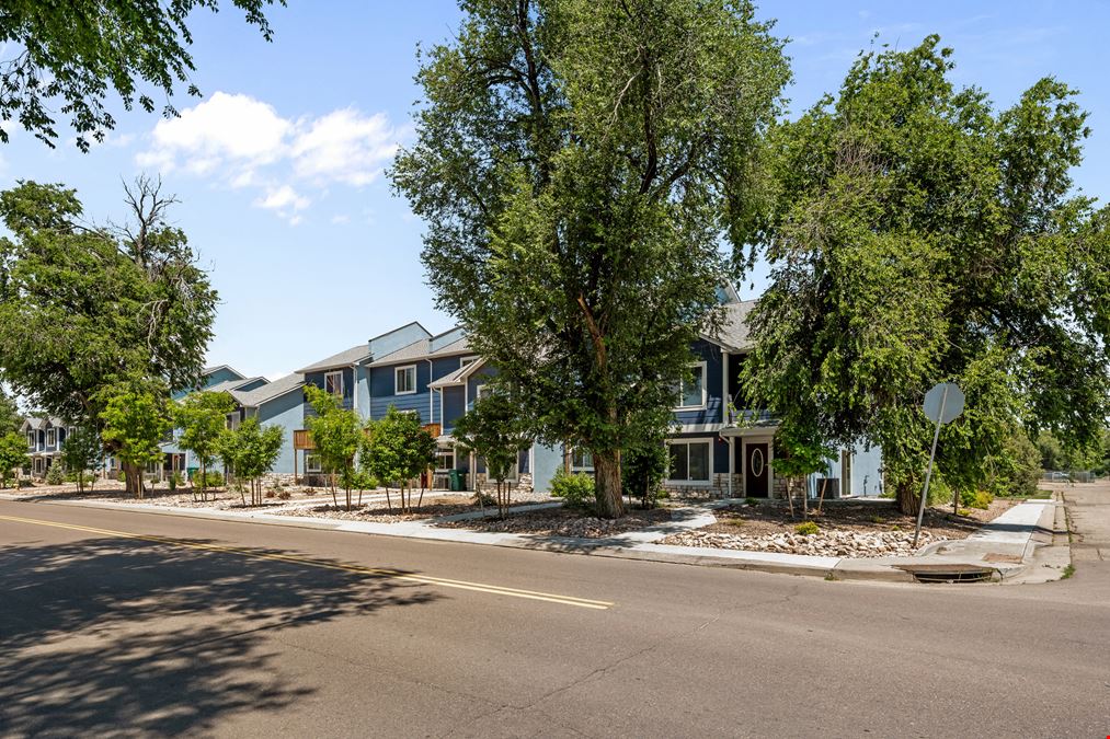 Fountain Village Townhomes