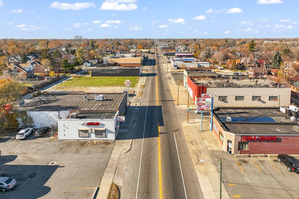 7606 Seven Mile E