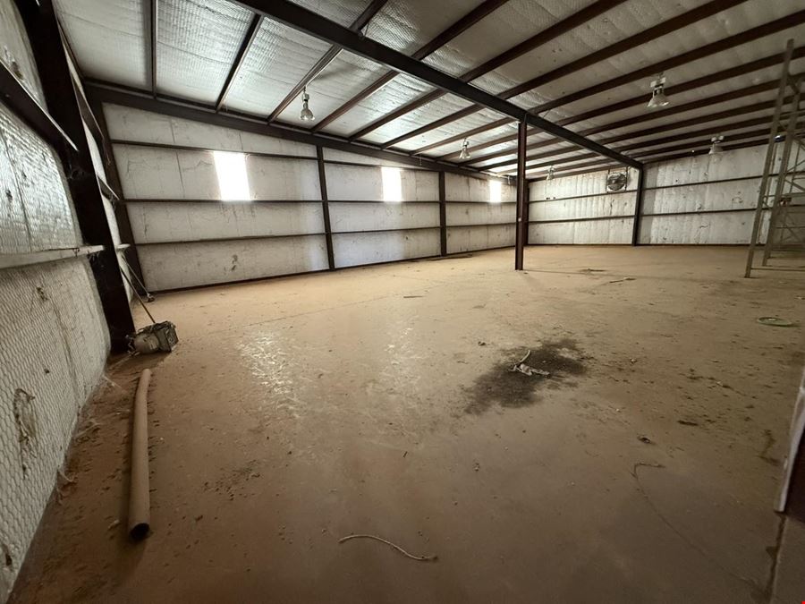 1561 W Hwy 82
