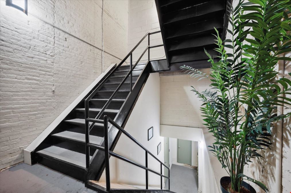 136-138 N 2nd Street. 1C