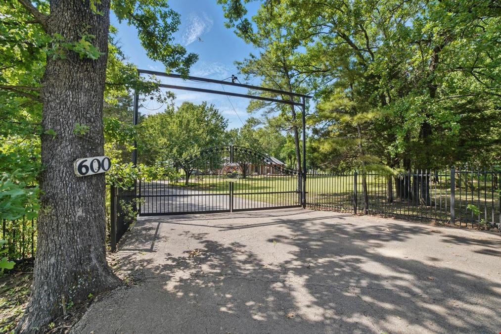 Office/Warehouse for Sale in Seagoville