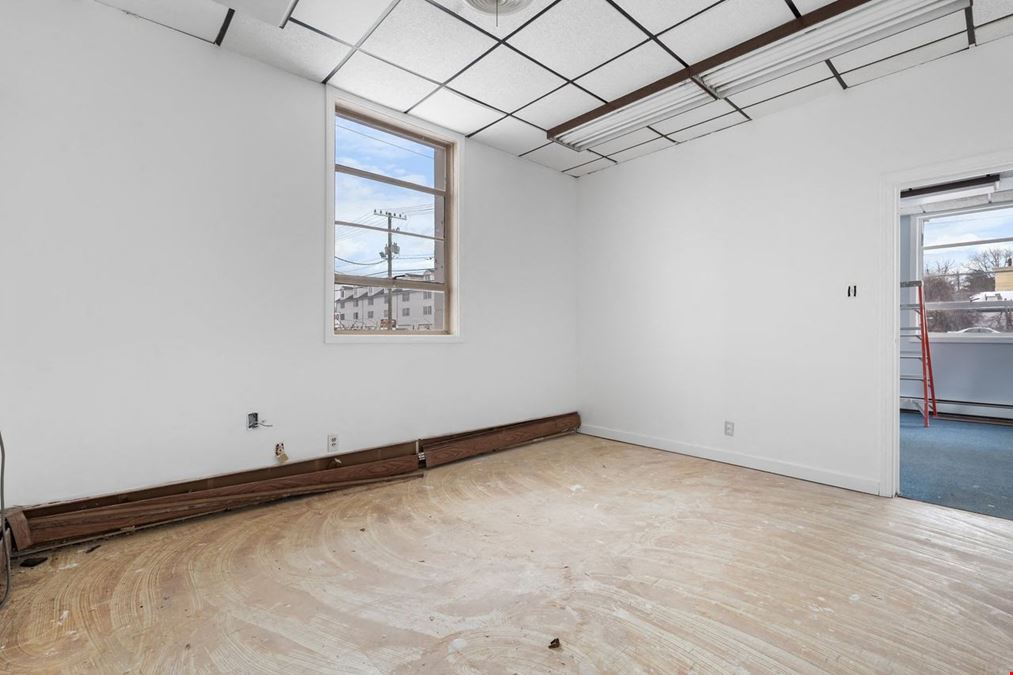 Contractor / Flex Space with Vehicle Storage | First Floor ±2,453 SF Available Separately