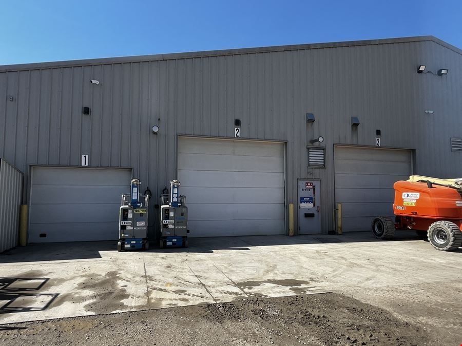 27,000 SF Industrial Building and Laydown Yard
