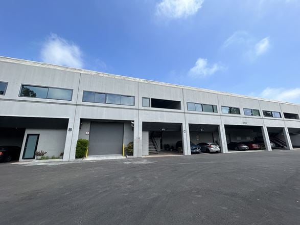 Preview of Office space for Rent at 5701 BUCKINGHAM PARKWAY, 