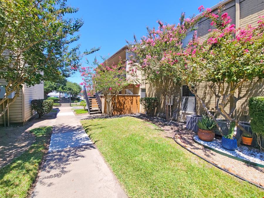 Meyerland Court