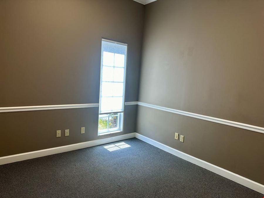 Office Suite For Lease 