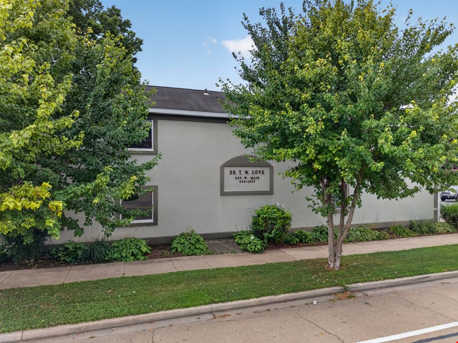 645 W Main St