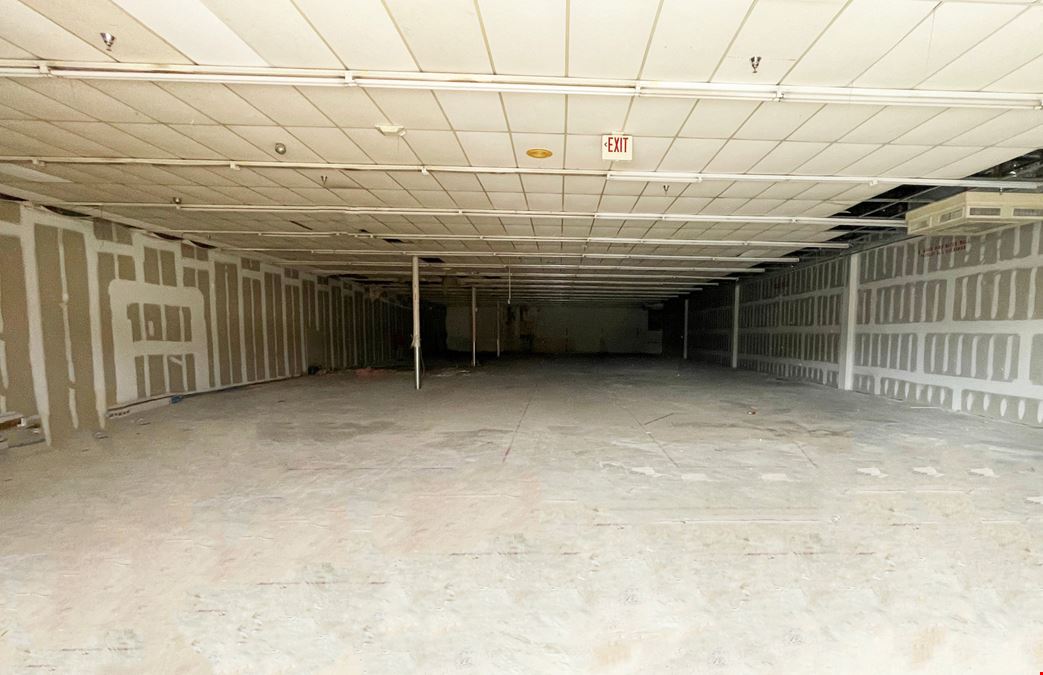 Shopping Center Retail Space