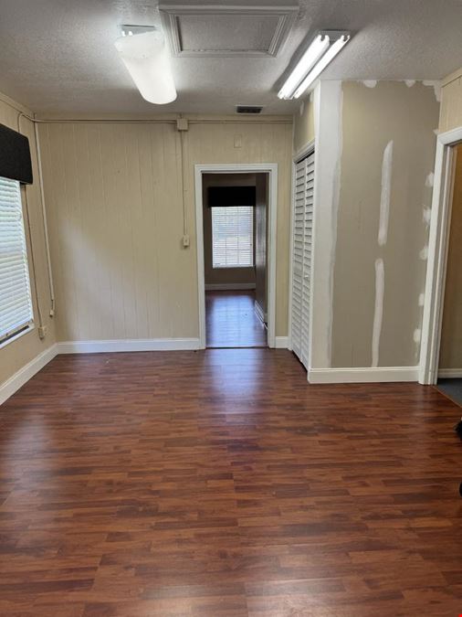 Terrific Tuskawilla Rd Location For Sale