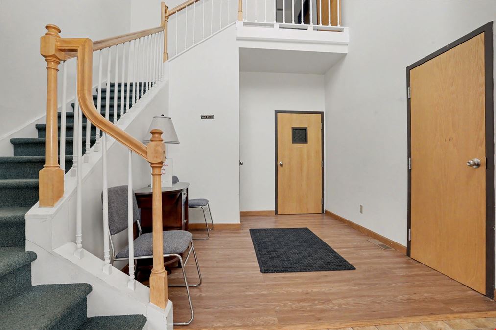 27 Mill Plain Rd #4