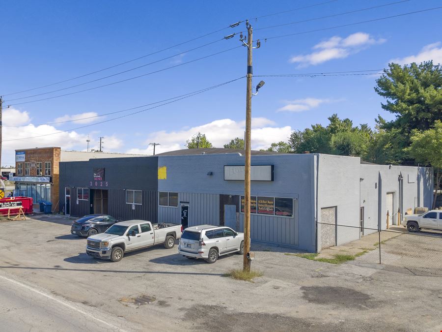 ±10,000 SF Multi-Tenant Industrial | ±5,000 SF Available | For Sale or Lease