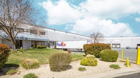 Preview of Industrial space for Rent at 960-964 United Cir