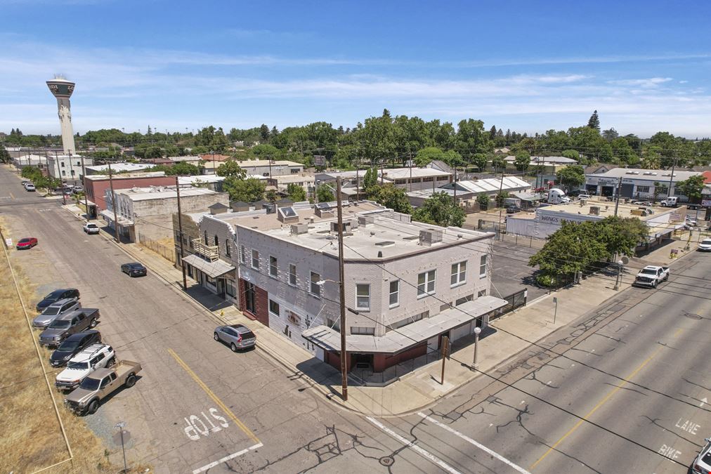 2 N Main St
