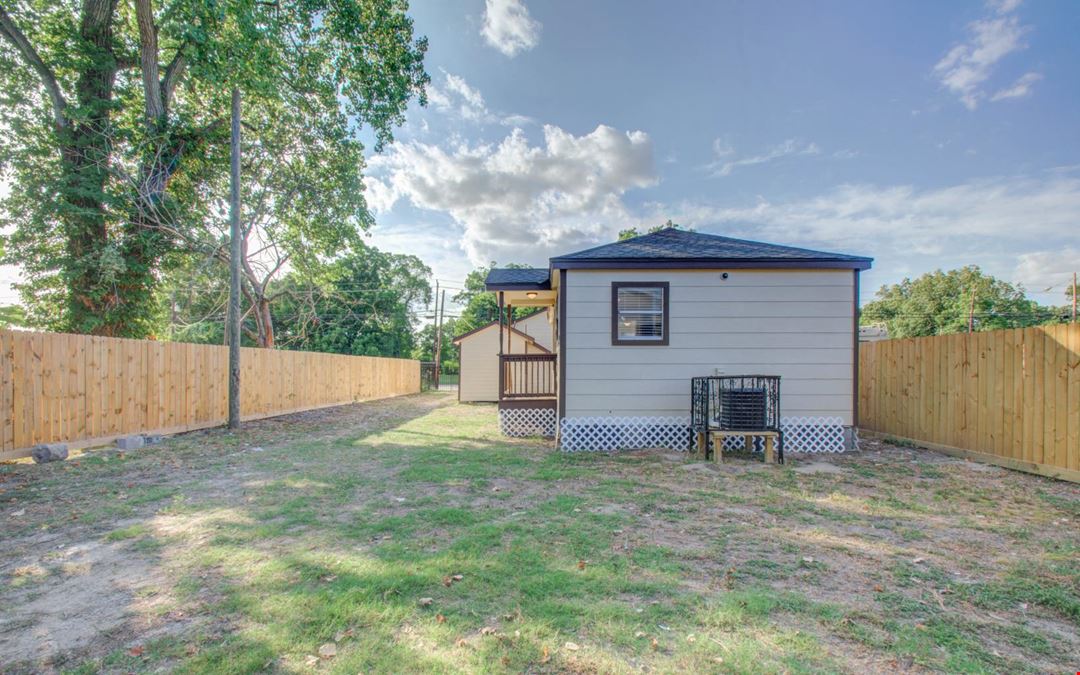 1051 W Little York Rd, Houston, TX 77091