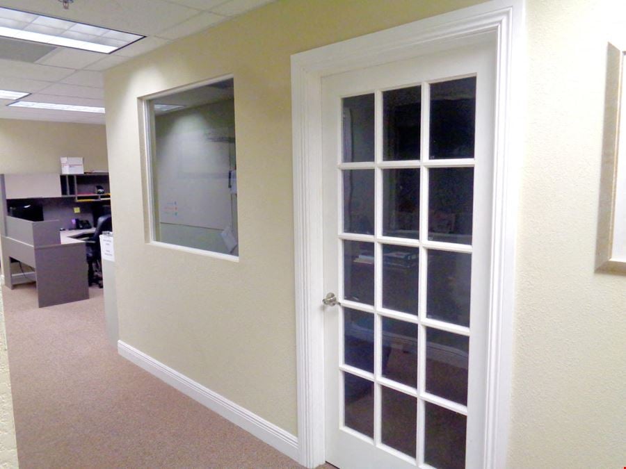 Professional 1,500 +/- SQFT office Coral Spr.