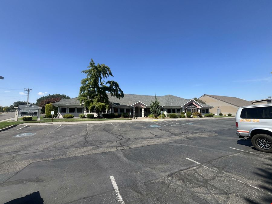 660 Swift Boulevard & 1050 Gilmore Street