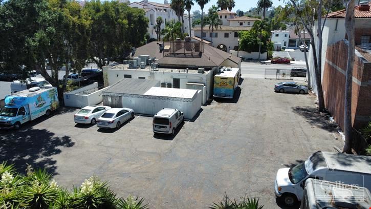 Freestanding Commercial Restaurant Building with Excellent Parking