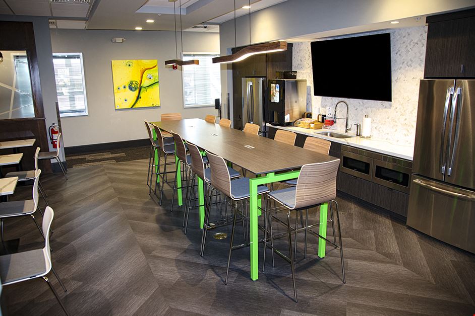Link Office Suites on Commerce Drive