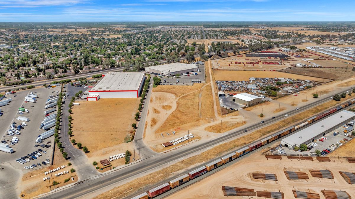 ±0.9 AC of Industrial Development Land off CA-99