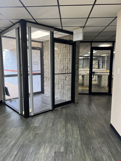 4900 N. Lincoln Blvd.