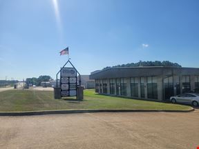 625 SF Industrial Office Space For Lease