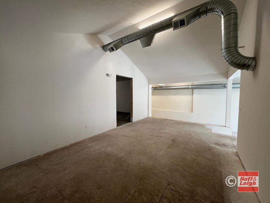4609 E Colfax Ave