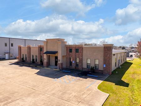 Preview of Office space for Rent at 814 I-10 S Frontage Rd