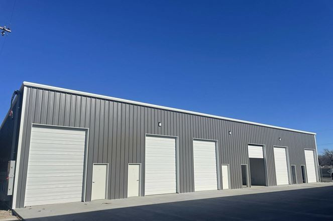 Preview of Industrial space for Rent at 1451 N Broadway Ave