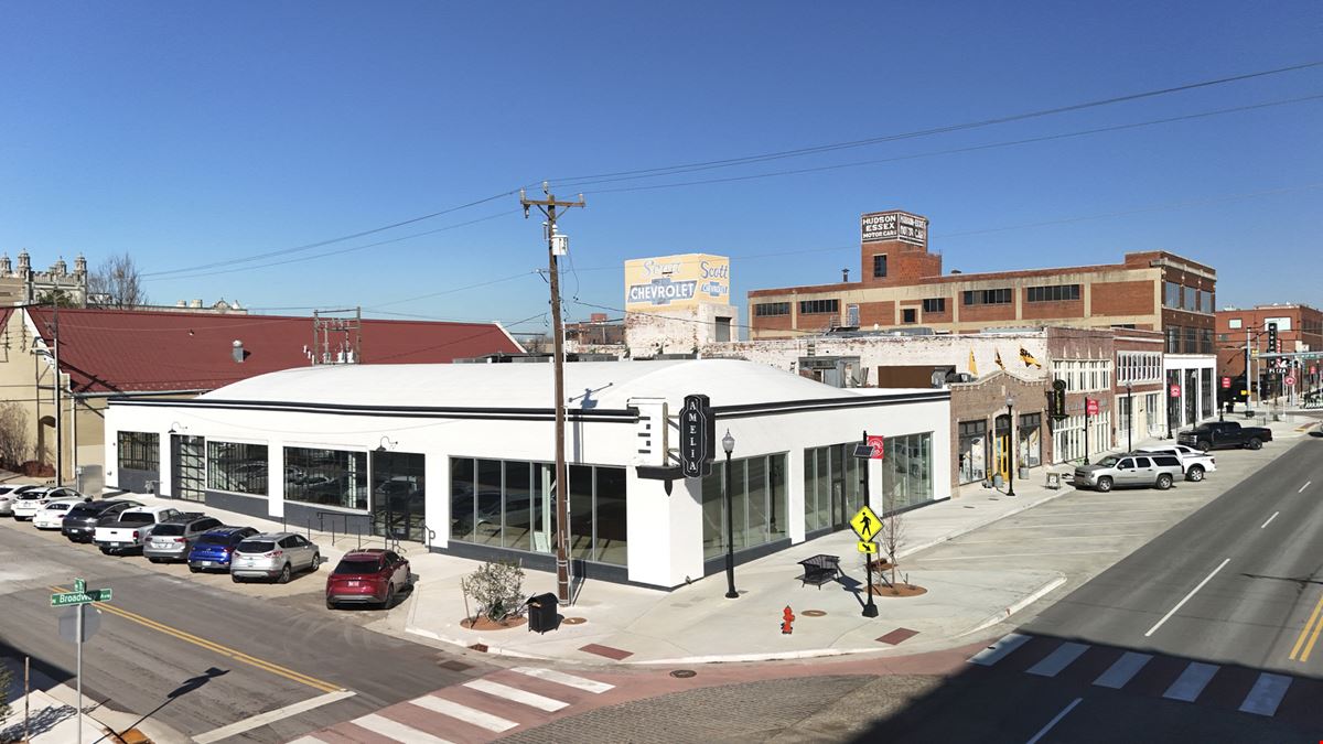801 N Broadway - Retail For Sale