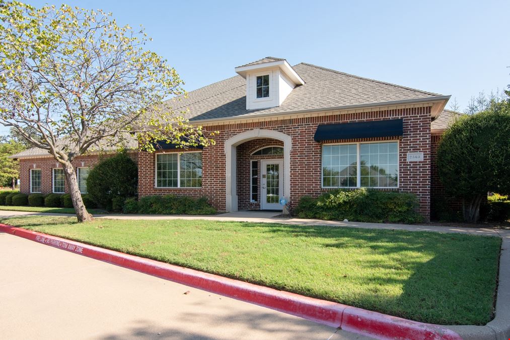 2563 SW Grapevine Pkwy