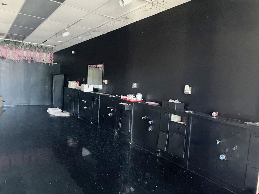 Tallahassee Retail for Lease on S Magnolia Dr