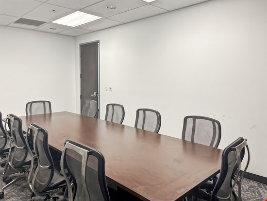 Regus - Columbia - Center Stadium