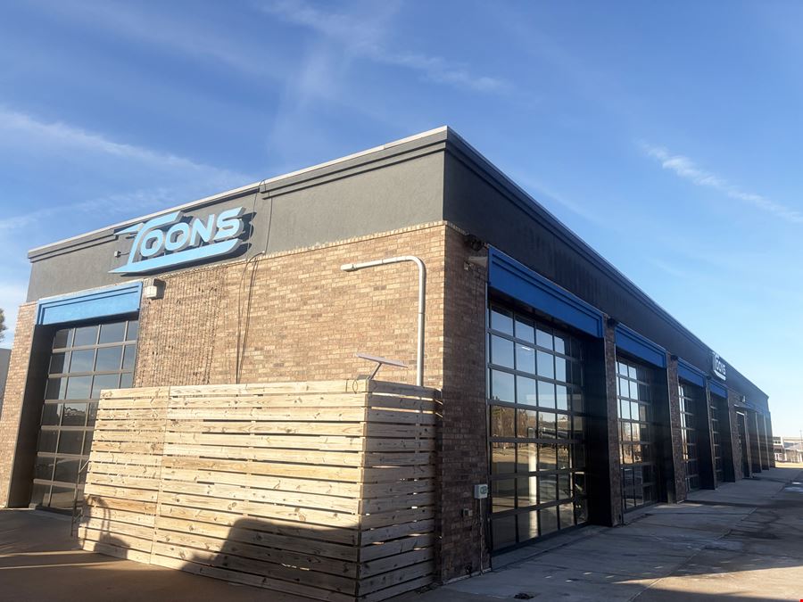 Retail Space West of Quail Springs Mall