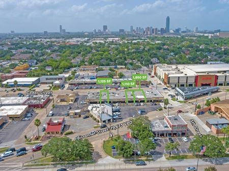 Preview of Retail space for Rent at 5200 Bissonnet Street