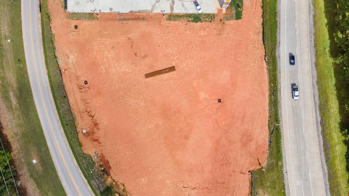 Prime Retail Site | High-Visibility Location