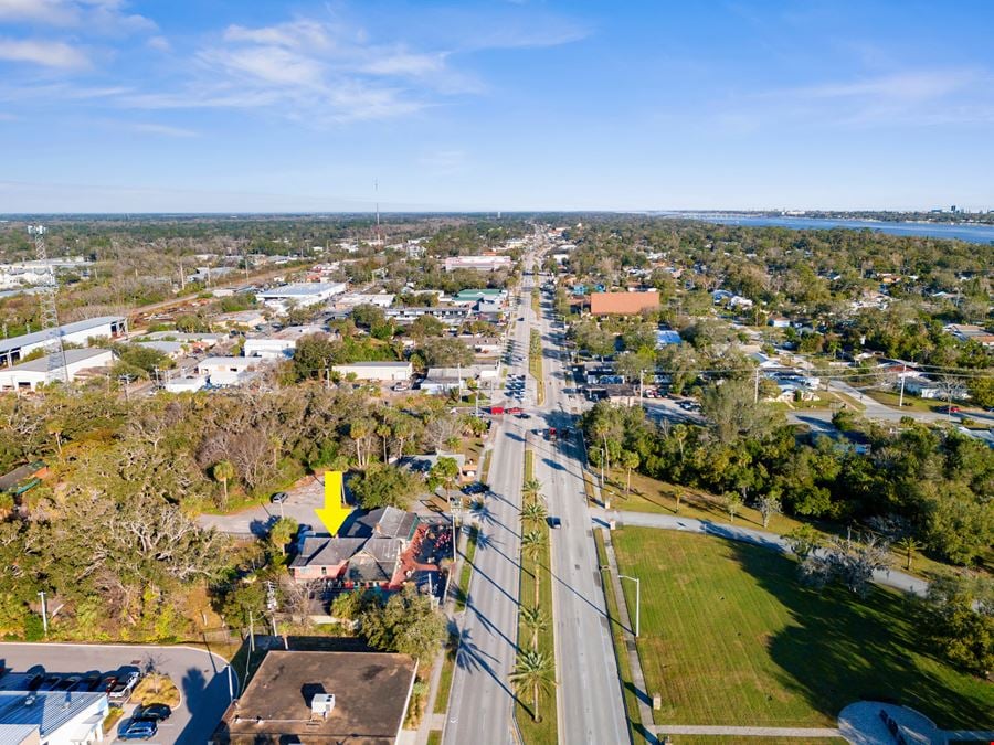 Magnolia House Antique Village (Real Estate)