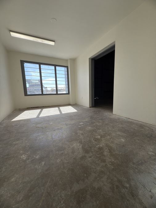 Prime Industrial Facility with Enhanced Features in the Heart of the Proposed Barstow Gateway