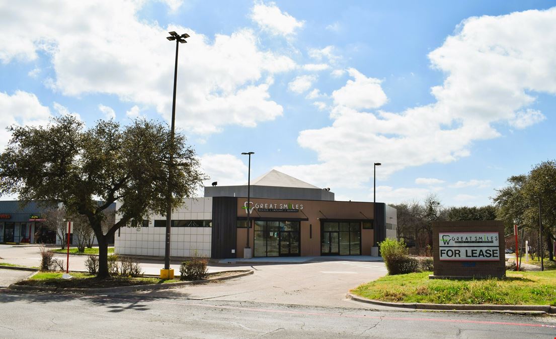 Free Standing Building With Drive Thru Lanes