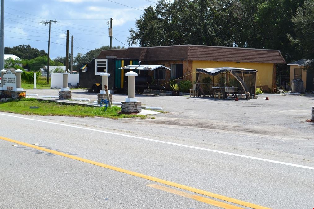 Lake Wales Mixed-Use Church & Retail Investment Property